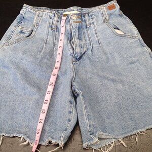 Thread Market Womens Size 3/26 Cut off Jean Shorts